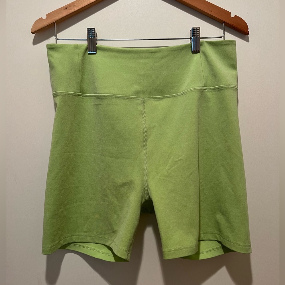 Girlfriend Collective Zest FLOAT ultralight run short XXL. barely worn